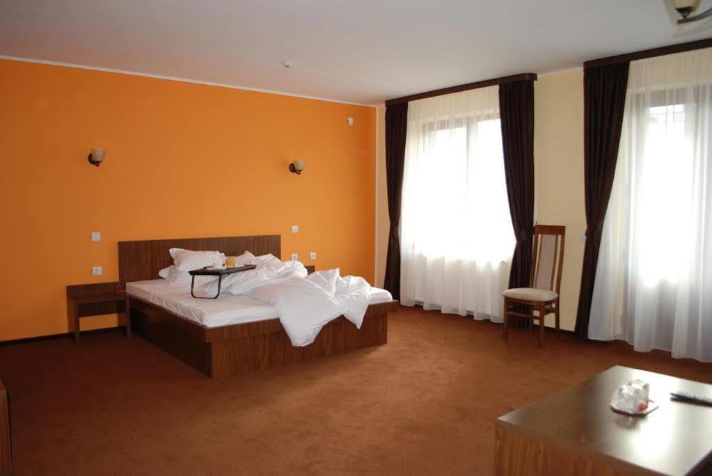 Vila Aris Iasi Exteriér fotografie